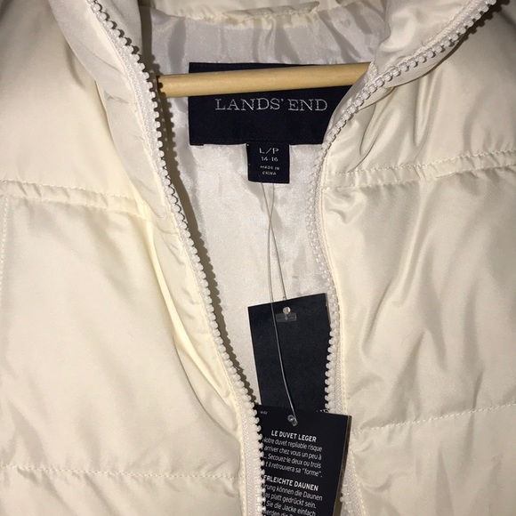 NWT Lands End Puffer Vest - Picture 3 of 3